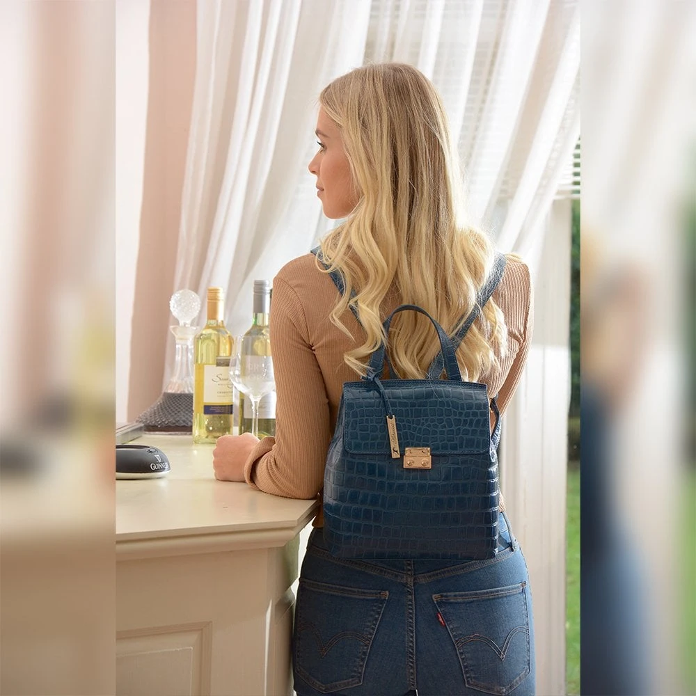 Crocodile Print Leather Backpack Teal: C-51 - Image 2